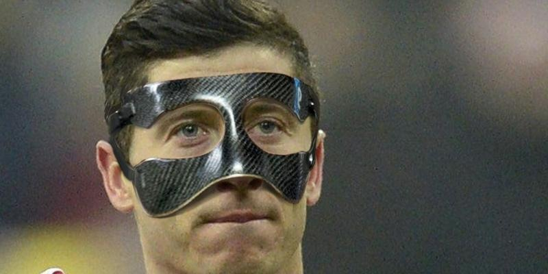 Dlaczego Lewandowski gra w masce? Powód i wpływ na jego grę