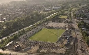 Stadion Sandecji w Nowym Sączu – lokalizacja, historia i plany modernizacji