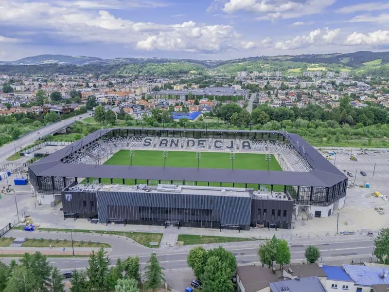 Historia stadionu Sandecji